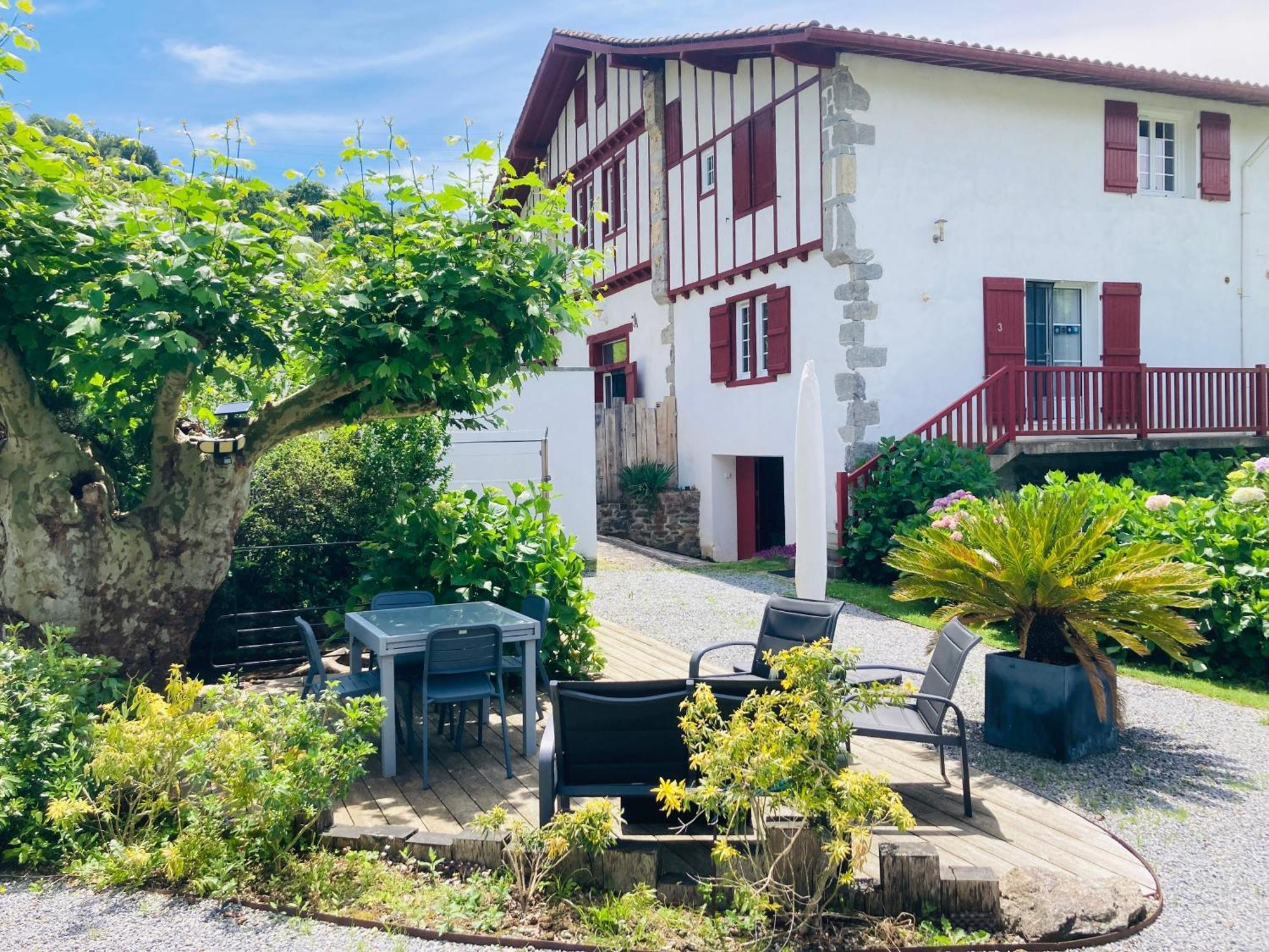 Location Eyheraldia - Votre T3 Au Coeur Du Pays Basque アスパレン エクステリア 写真