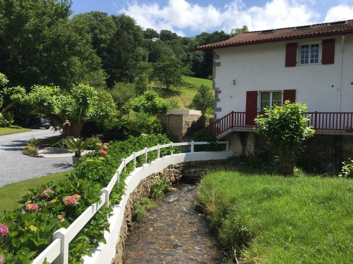 Location Eyheraldia - Votre T3 Au Coeur Du Pays Basque アスパレン エクステリア 写真